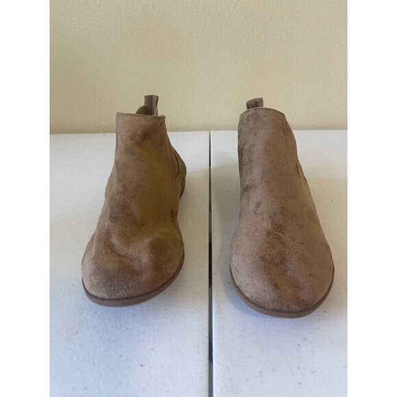 CP Shoes Womens Size 8.5 Ankle Boots Booties Brown Faux Suede - Picture 1 of 15